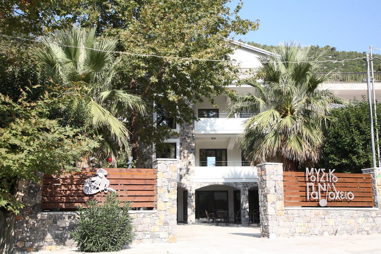 Mousiko Pandoxeio Hotel Steni Dirfios Exterior foto